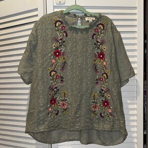 Umgee Olive Green Embroidered Lace Tunic with Floral Detail